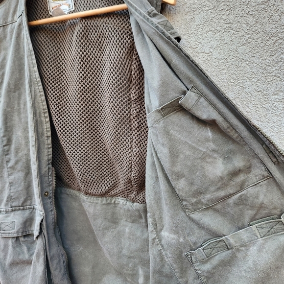 Vintage Cabelas Fishing Vest Mens Medium Khaki Hunting Pockets Outdoors Tactical - Picture 4 of 13